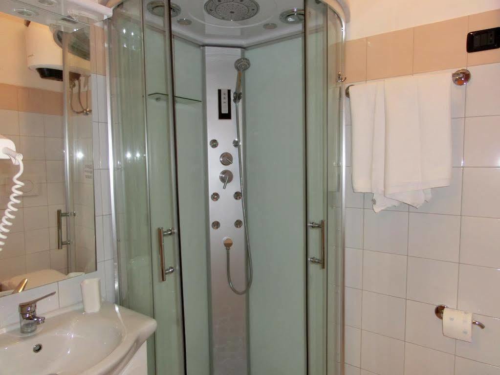 Reale House Rooms Rome Buitenkant foto