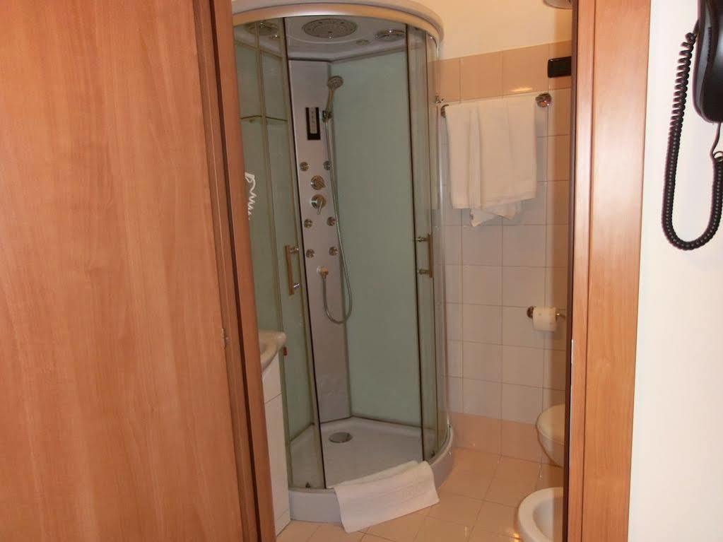 Reale House Rooms Rome Buitenkant foto